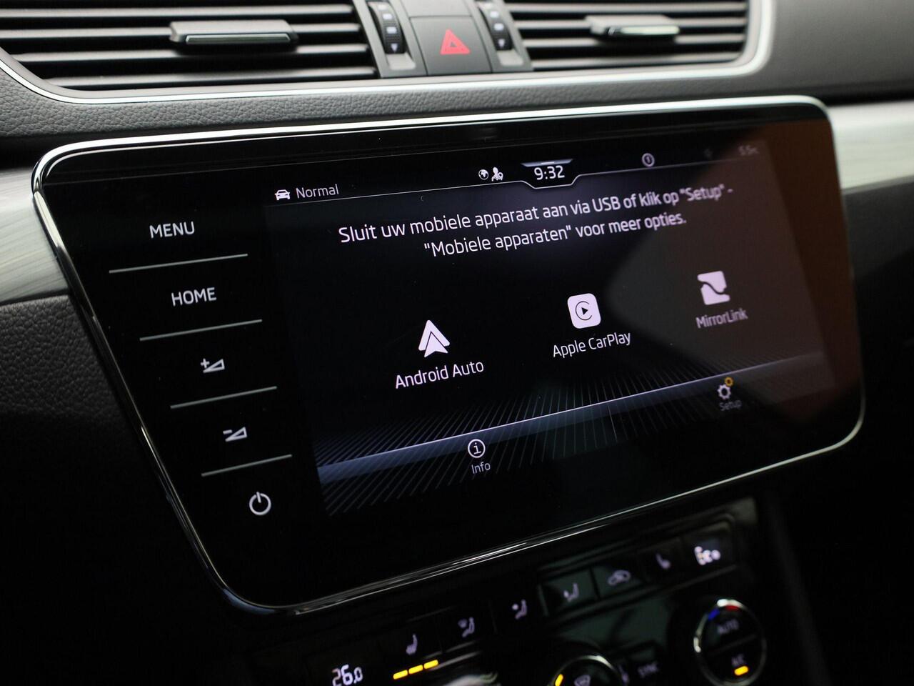 Skoda SUPERB Combi 1.4TSIiV 160kW/218PK Business Edition DSG · Panoramadak · Trekhaak · Apple/Android Car Play ·