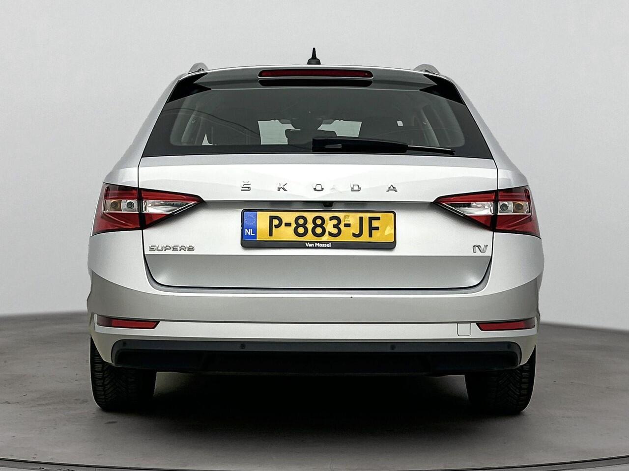 Skoda SUPERB Combi 1.4 TSI iV Business Edition Plus 218PK | Memory stoelen | Achteruitrijcamera | Navigatie | Stoelverwarming | Keyless | Virtual Cockpit | Climate Control | Apple CarPlay & Android Auto