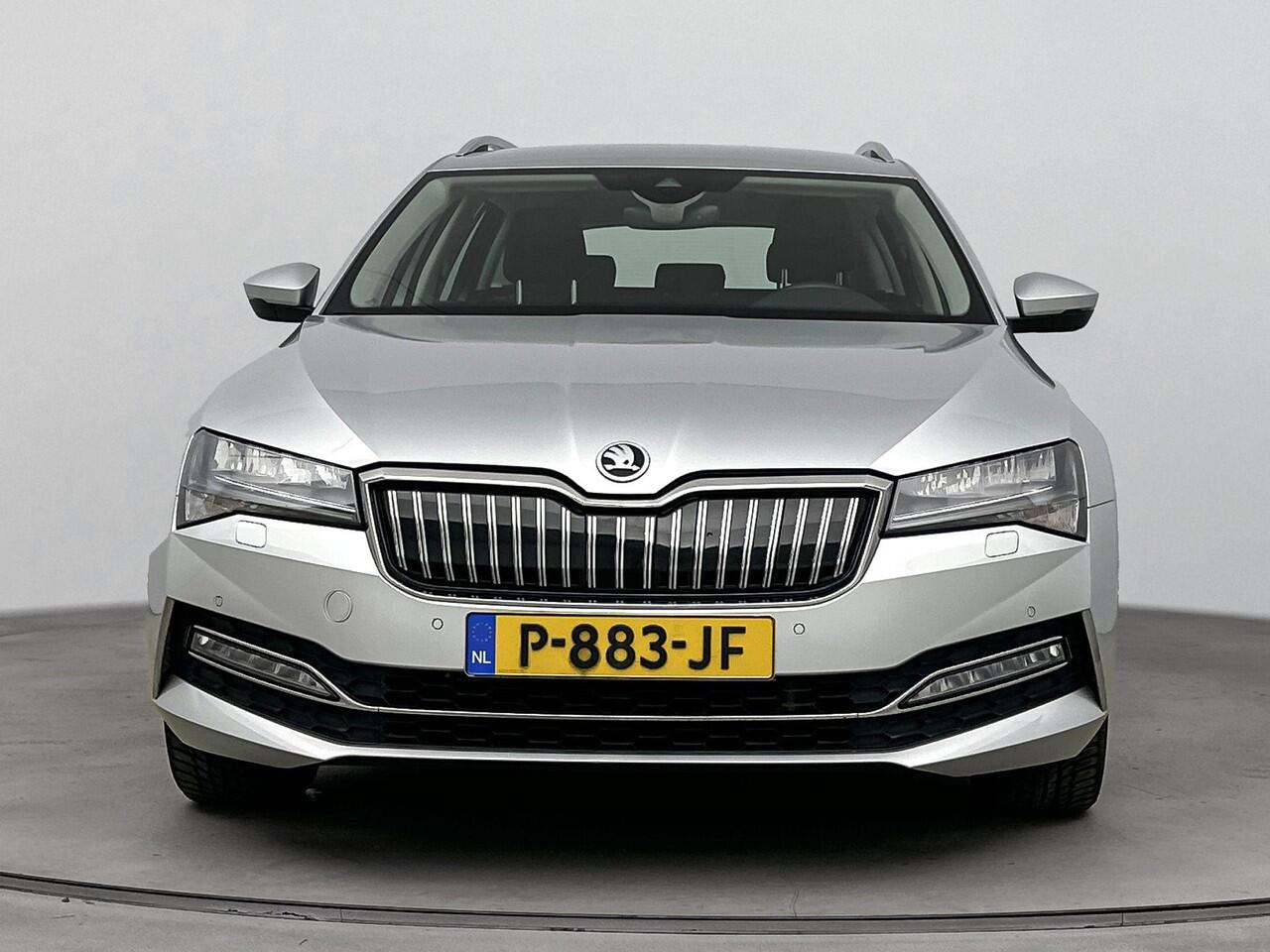 Skoda SUPERB Combi 1.4 TSI iV Business Edition Plus 218PK | Memory stoelen | Achteruitrijcamera | Navigatie | Stoelverwarming | Keyless | Virtual Cockpit | Climate Control | Apple CarPlay & Android Auto