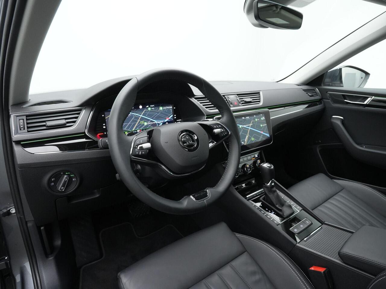 Skoda SUPERB 1.4 TSI iV 218 pk Laurin & Klement | Leder | Navigatie Columbus | Geheugenstoelen | Adaptief onderstel | Matrix LED | Canton