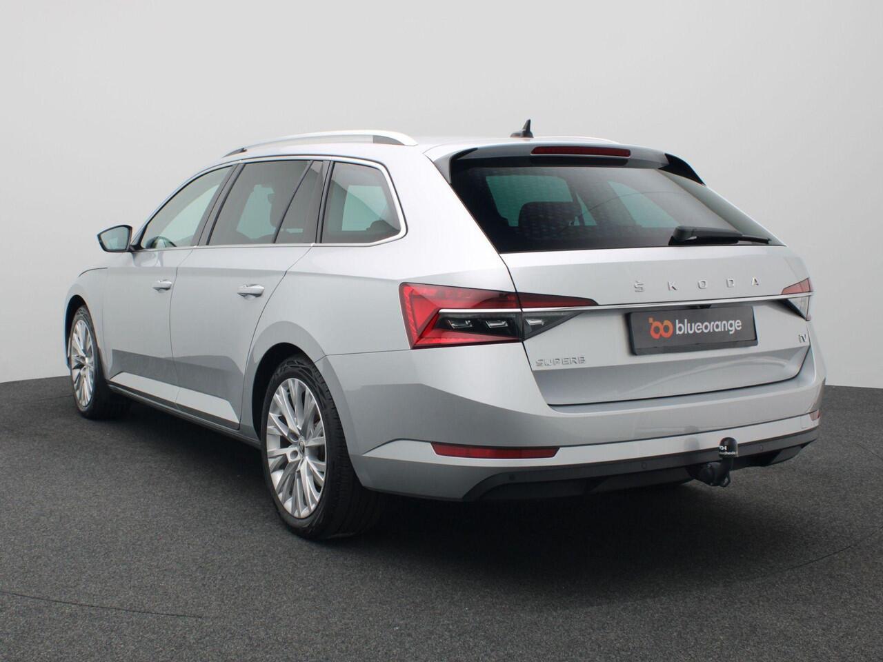Skoda SUPERB Combi 1.4 TSI iV Business Edition Plus 218PK DSG Adaptieve Cruise Controle, Stoel-Stuurverwarming, Volleder, Memorystoel, Keyless, Side Assist, Achteruitrijcamera, Trekhaak, 18" LM Velgen