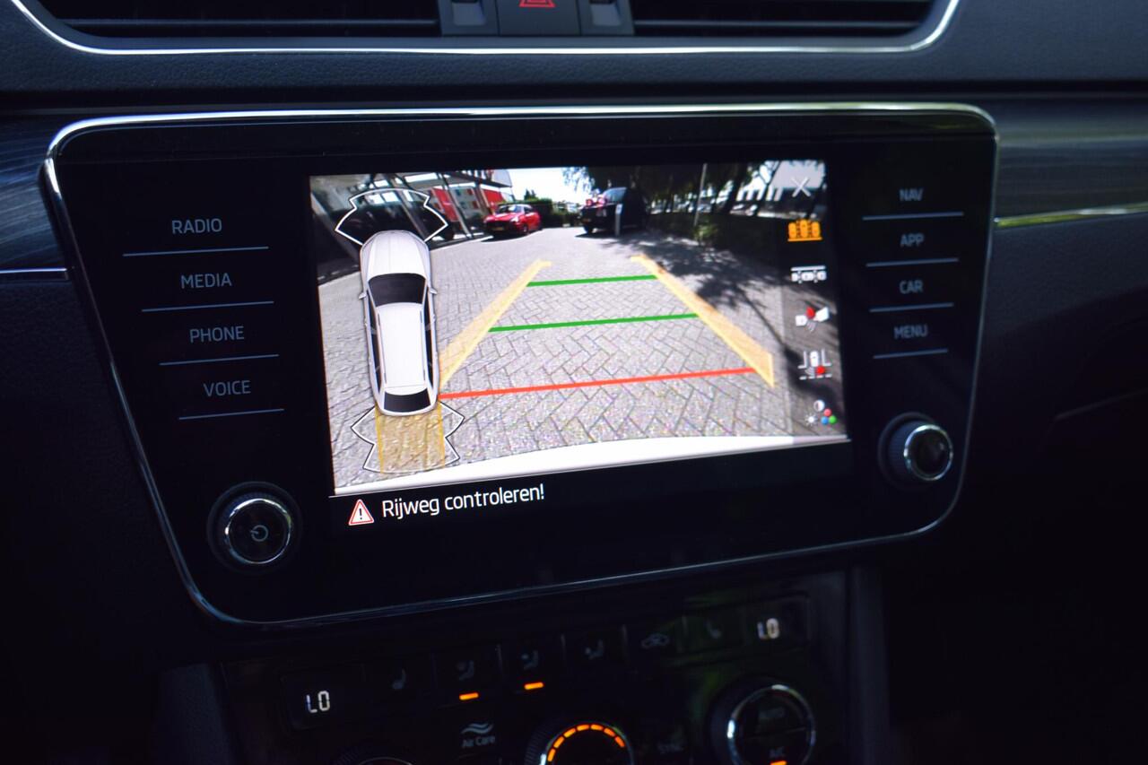 Skoda SUPERB Combi 1.4 TSI iV Bus. Edit. Plus met Virt/Cam/Stoelvw/Na