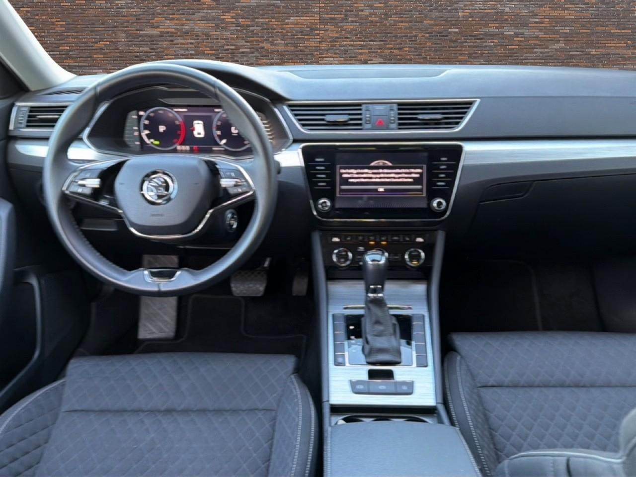 Skoda SUPERB Combi 1.5 TSI 150PK ECC LMV NAVI CRUISE