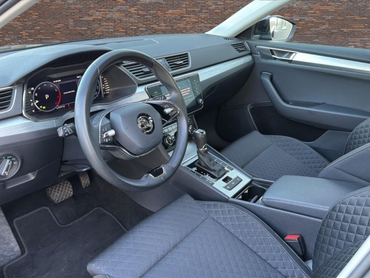 Skoda SUPERB Combi 1.5 TSI 150PK ECC LMV NAVI CRUISE