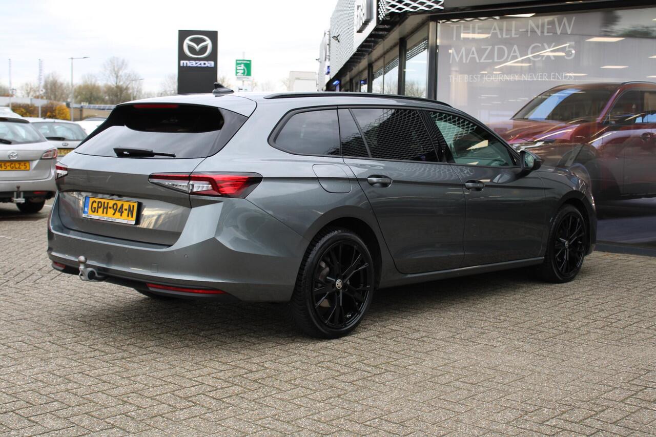 Skoda SUPERB Combi 1.5 TSI 150PK MHEV First Edition , Automaat, Trekhaak, Adap.Cruise, LMV 19 Inch, Apple Carplay, Camera, PDC, Stoelverwarming, All Season