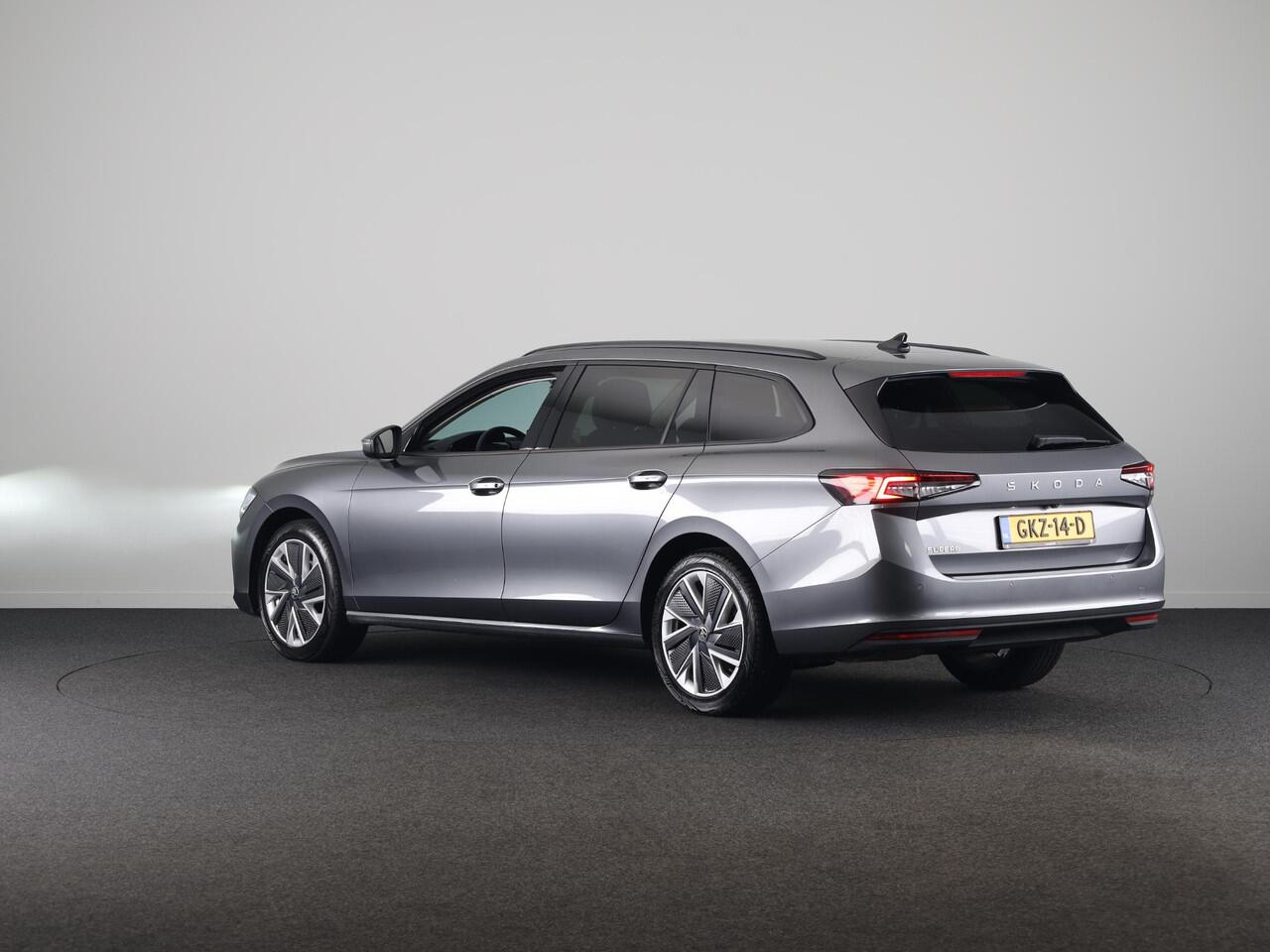 Skoda SUPERB Combi Business Edition 1.5 MHEV 150pk DSG-7 | Navigatie | Parkeercamera | Verwarmbare voorstoelen en achterbank | 18 inch Lichtmetalen velgen | Verlengde garantie