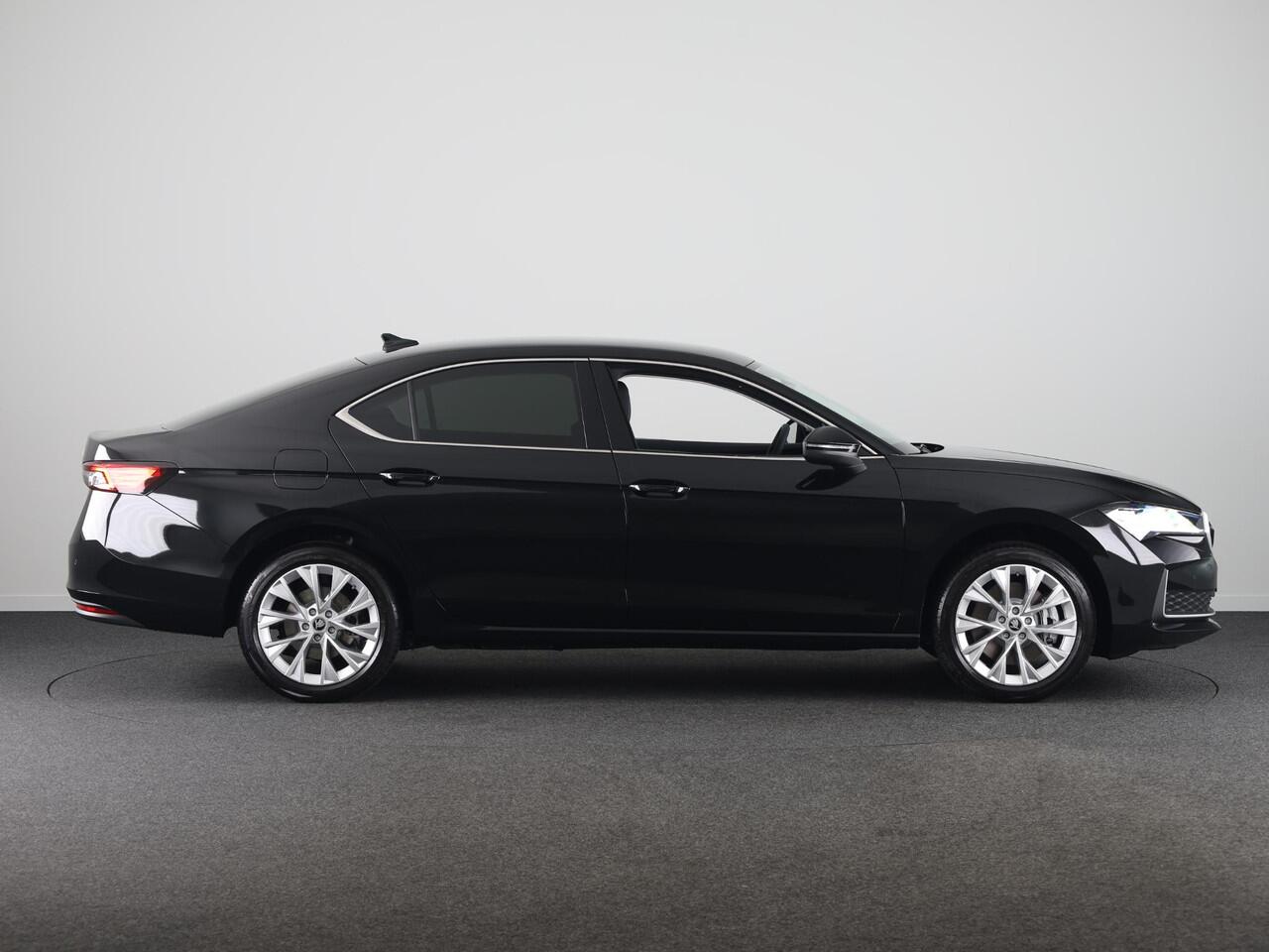 Skoda SUPERB Business Edition PHEV 1.5 TSI 204 pk 6 versn. DSG | Trekhaak wegklapbaar | Chrome pakket | 18 inch lichtmetalen velgen
