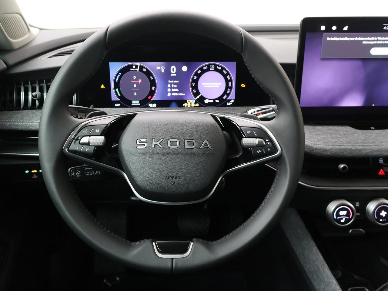 Skoda SUPERB Combi Business Edition 1.5 TSI PHEV 204 PK | Gratis E-Bike | Trekhaak | 18" Lichtmetalen velgen | Winter pakket |