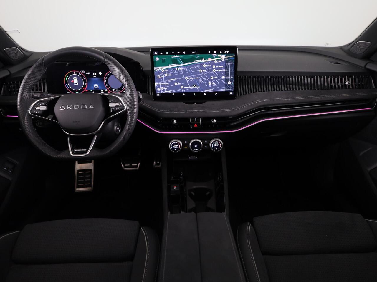 Skoda SUPERB Combi 1.5 TSI PHEV 204pk Sportline Business | 19 inch | Panoramadak | Canton | Trekhaak | Winterpakket | Adaptive Cruise | Blind Spot