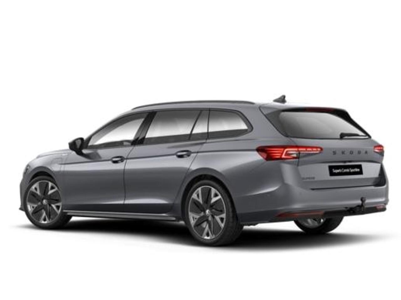 Skoda SUPERB Combi Sportline Business PHEV 1.5 TSI 204 pk 6 versn. DSG | Panoramadak, elektrisch bedienbaar | Trekhaak, wegklapbaar | Travel Assist Plus Sportline | Dynamic Chassis Control Pakket | CANTON Soundsystem | Lichtmetalen velgen 19 inch Aniara Aero zilver