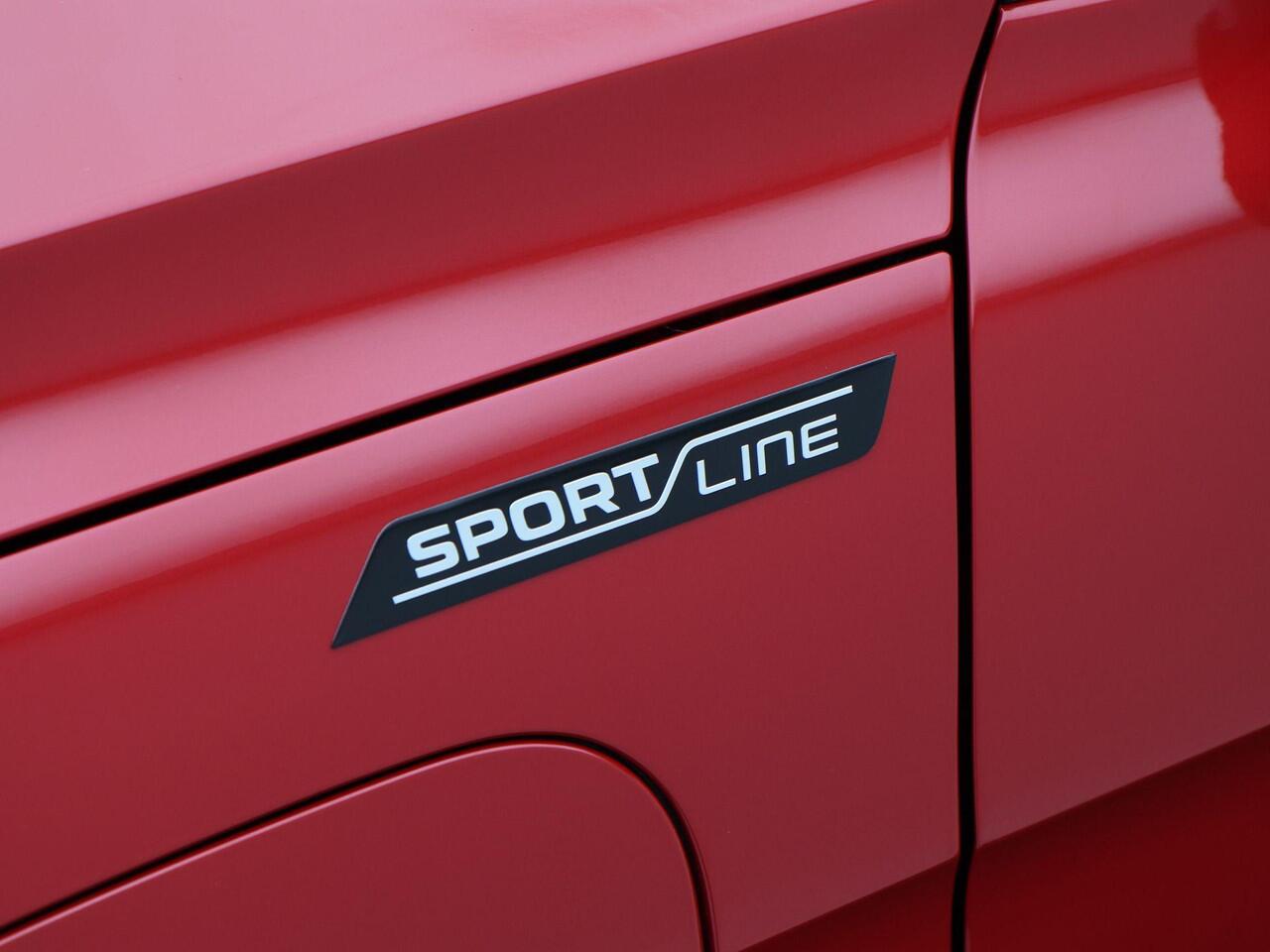 Skoda SUPERB Combi 1.5 TSi 204 Pk PHEV Sportline Business | Panoramadak | Trekhaak | Head-Up | 19 Inch | Stoelverwarming | Camera