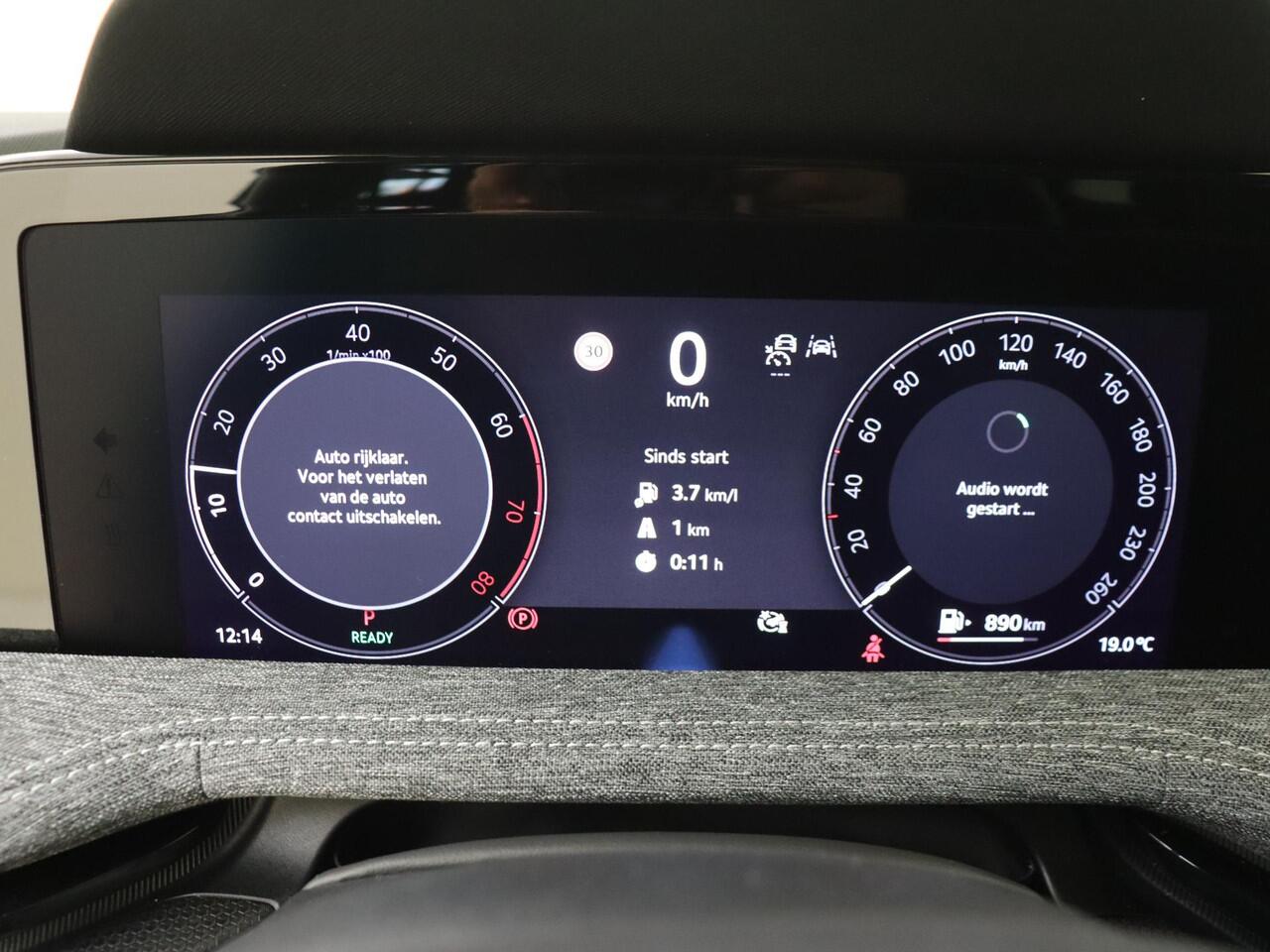 Skoda SUPERB Combi 1.5 TSI MHEV First Edition | 360 camera | Parkeerassistent | Stoelverwarming voor en achter | Keyless | Navigatie | LED matrix verlichting | 3-zone airco | Massagefunctie voorstoelen |