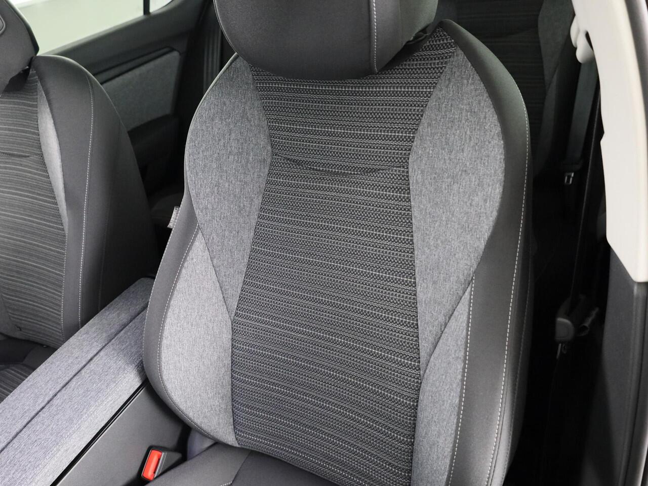 Skoda SUPERB Business Edition PHEV 1.5 TSI 204 pk 6 versn. DSG | Trekhaak wegklapbaar | Chrome pakket | 18 inch lichtmetalen velgen