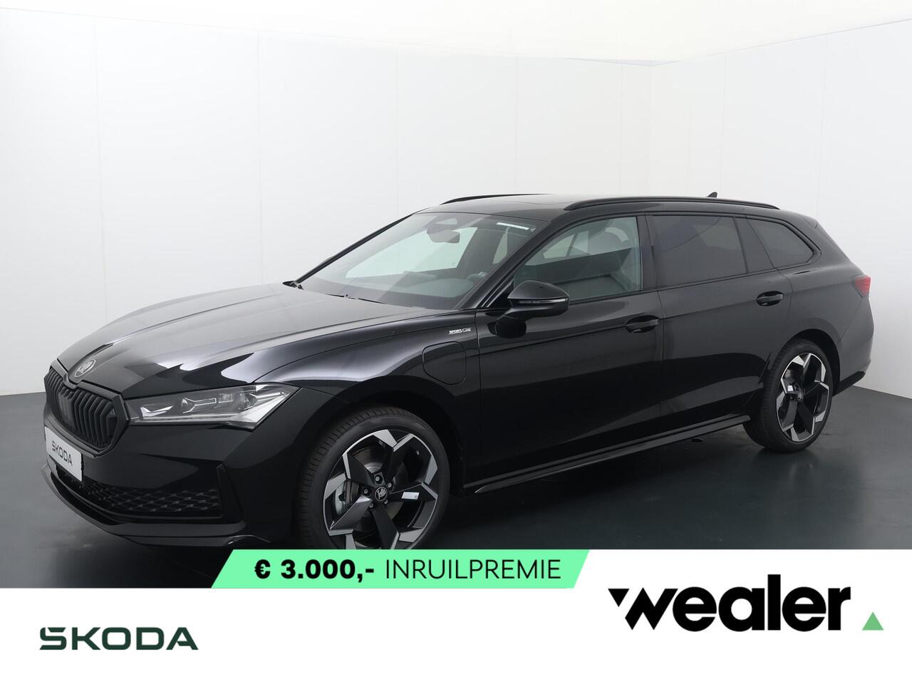Skoda SUPERB Combi Sportline Business 1.5 TSI PHEV 204 PK | 19" Lichtmetalen velgen | Panorama dak | Canton Geluid | Suite leder |