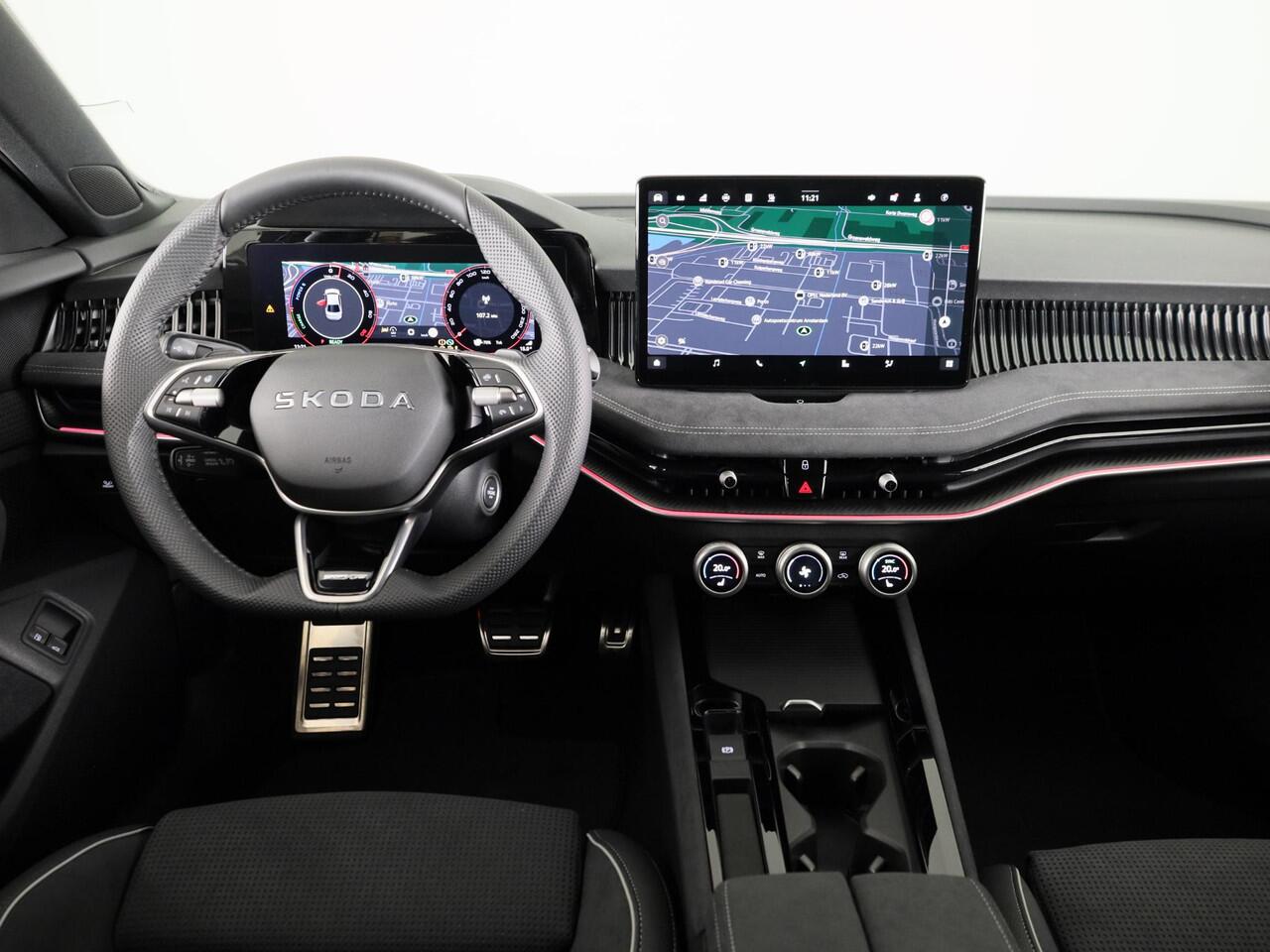 Skoda SUPERB Sportline Business PHEV 1.5 TSI 204 pk 6 versn. DSG | Travel Assist Plus Sportline | Trekhaak wegklapbaar | Winterpakket | Lichtmetalen velgen 19 inch Torcular