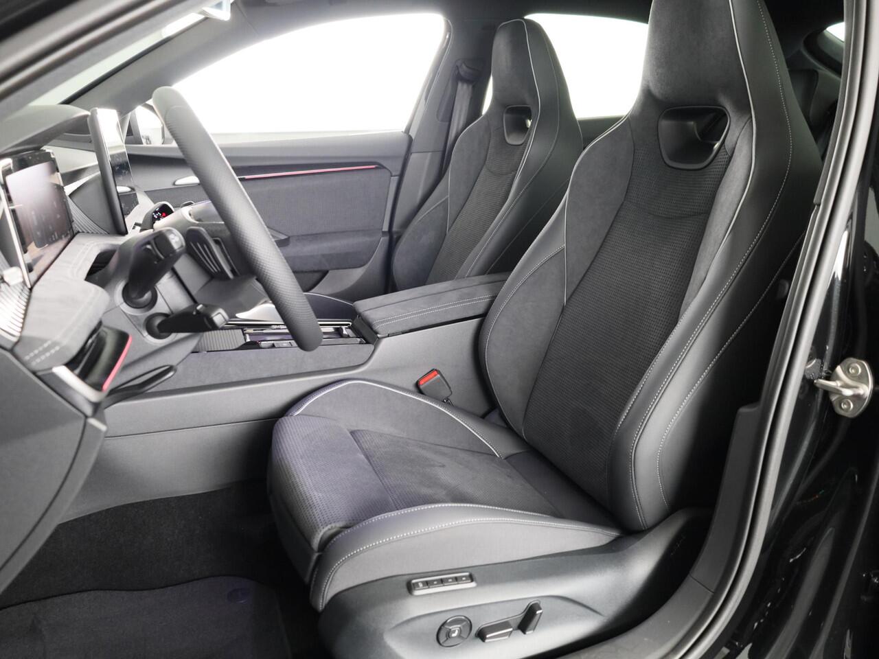 Skoda SUPERB Sportline Business PHEV 1.5 TSI 204 pk 6 versn. DSG | Travel Assist Plus Sportline | Trekhaak wegklapbaar | Winterpakket | Lichtmetalen velgen 19 inch Torcular