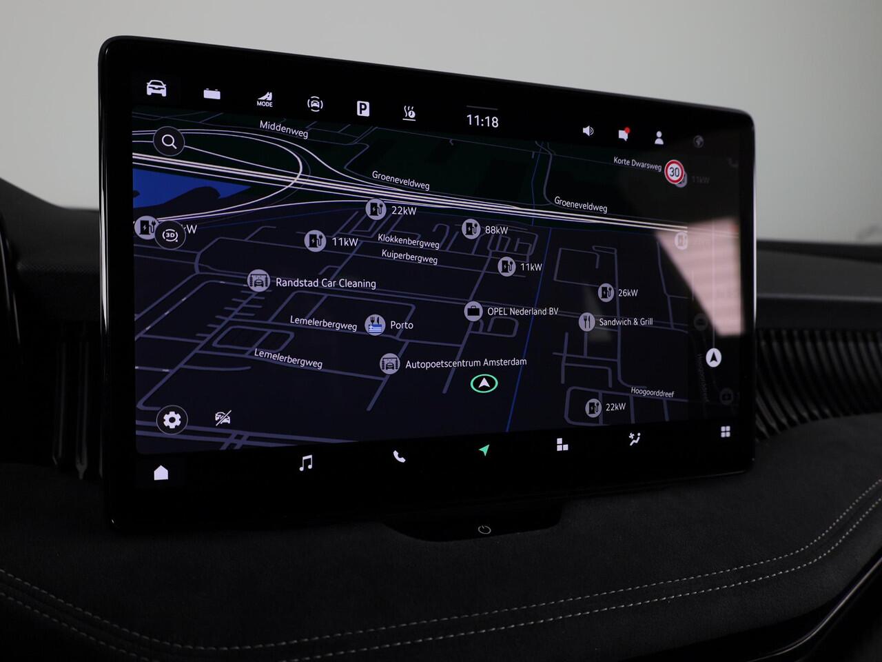 Skoda SUPERB Sportline Business PHEV 1.5 TSI 204 pk 6 versn. DSG | Travel Assist Plus Sportline | Trekhaak wegklapbaar | Winterpakket | Lichtmetalen velgen 19 inch Torcular