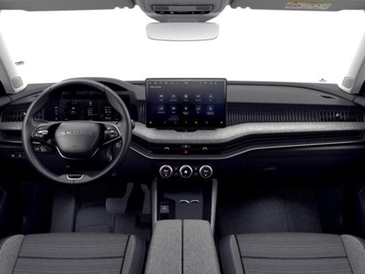 Skoda SUPERB Combi Business Edition PHEV 1.5 TSI 204 pk 6 versn. DSG | Trekhaak, wegklapbaar | Chrome pakket | Lichtmetalen velgen 18 inch Dofida zilver