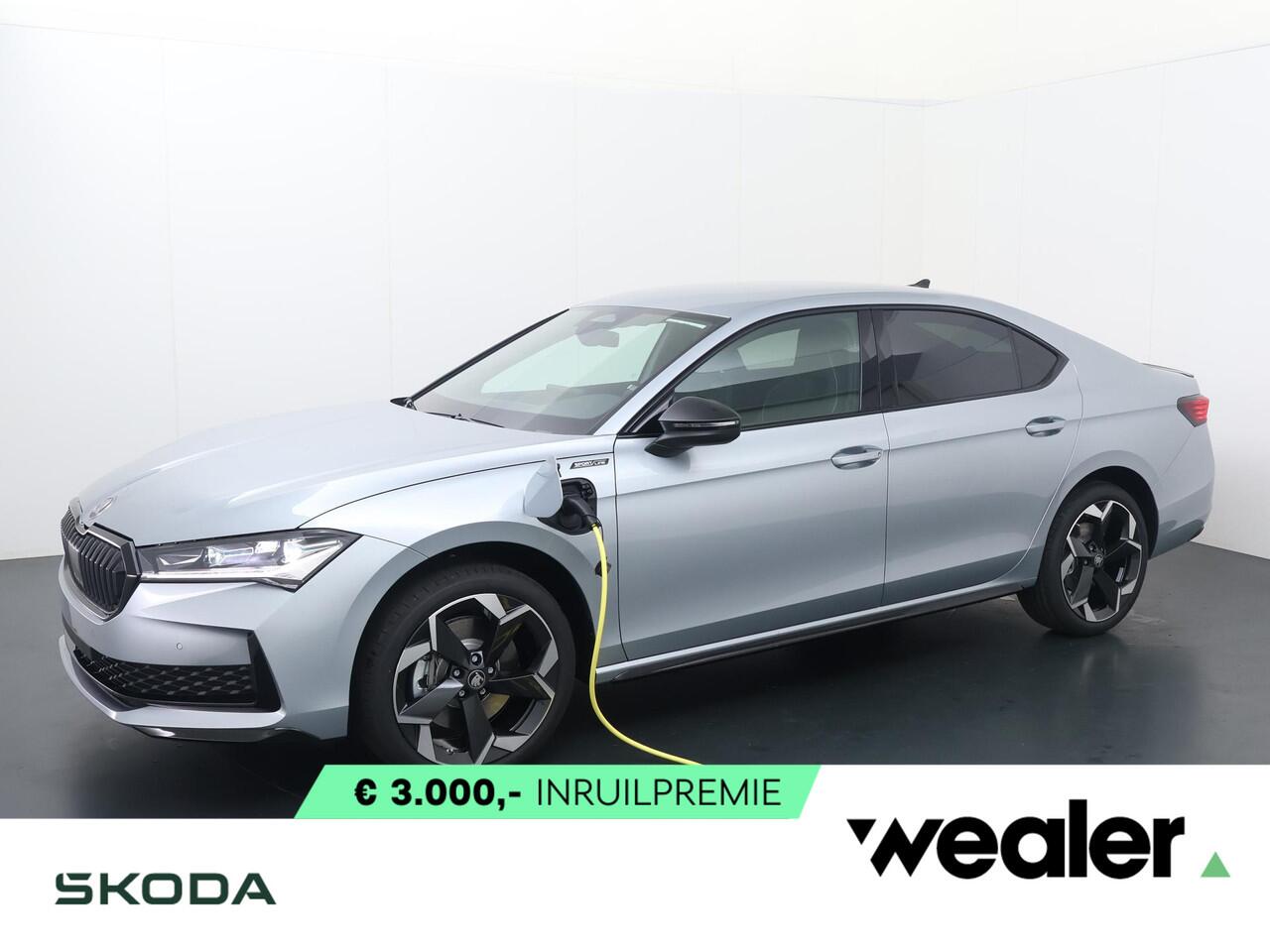 Skoda SUPERB Sportline Business 1.5 TSI PHEV 204 PK | Trekhaak | 19" Lichtmetalen velgen | Canton Geluid |
