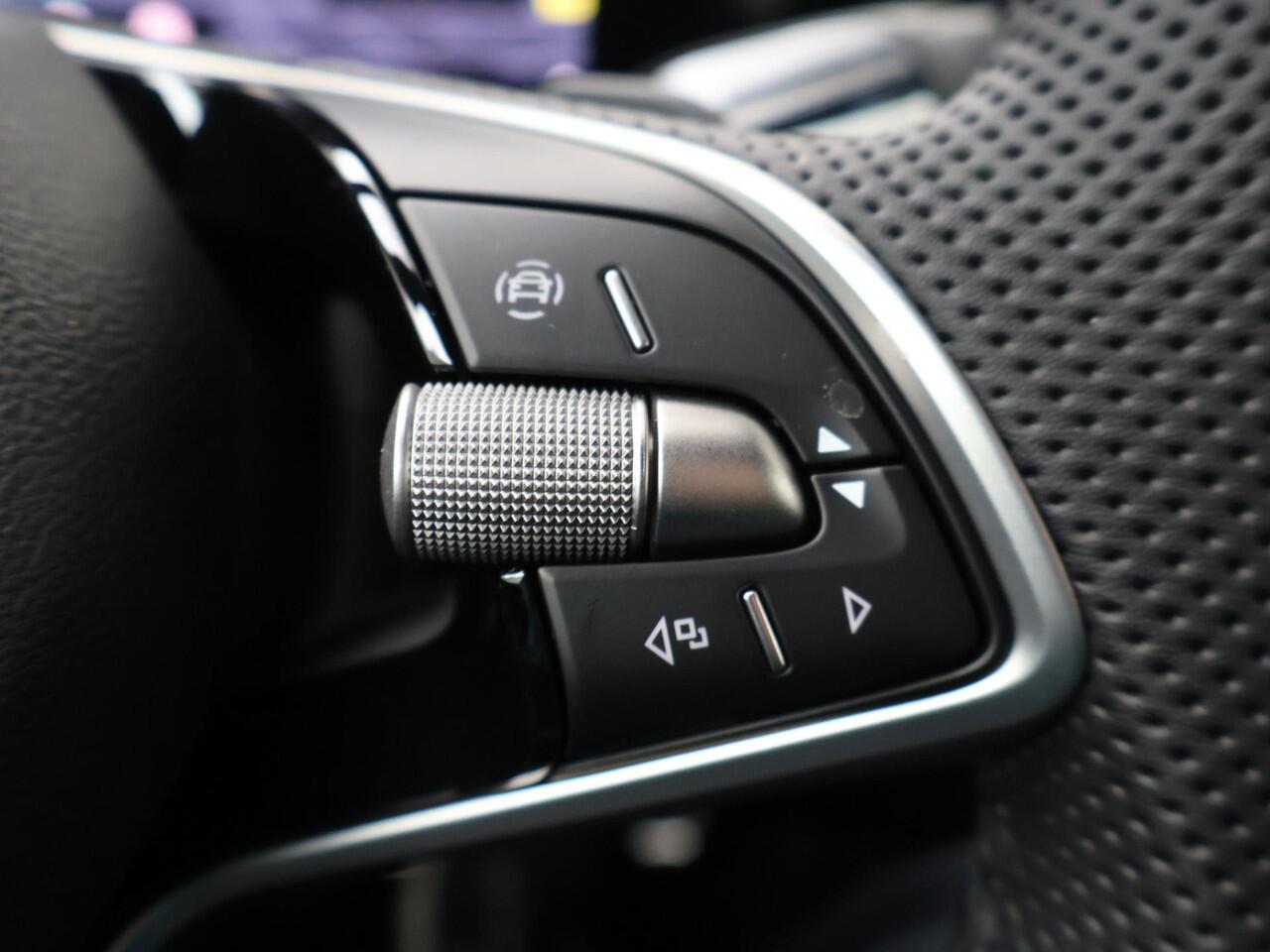 Skoda SUPERB Sportline Business 1.5 TSI PHEV 204 PK | Trekhaak | 19" Lichtmetalen velgen | Canton Geluid |