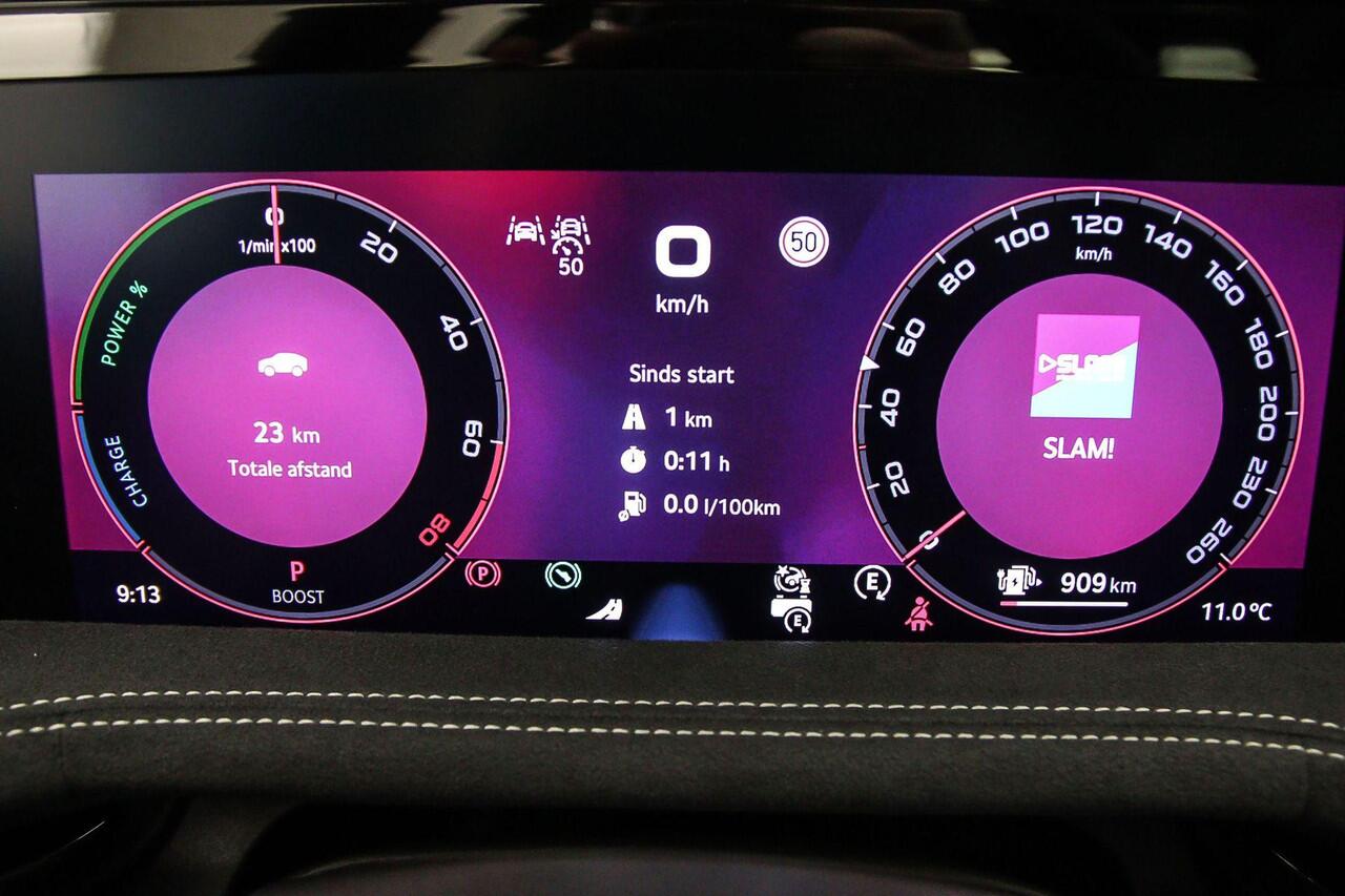 Skoda SUPERB Combi Sportline Business 1.5 TSI PHEV 204pk DSG Automaat Trekhaak, Panoramadak, Head up display, Adaptive cruise control, Achteruitrijcamera