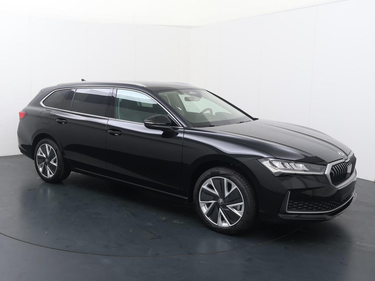 Skoda SUPERB Combi Business Edition 1.5 TSI PHEV 204 PK DSG | Trekhaak | Winterpakket | 18" lichtmetalen velgen | Chroom pakket |