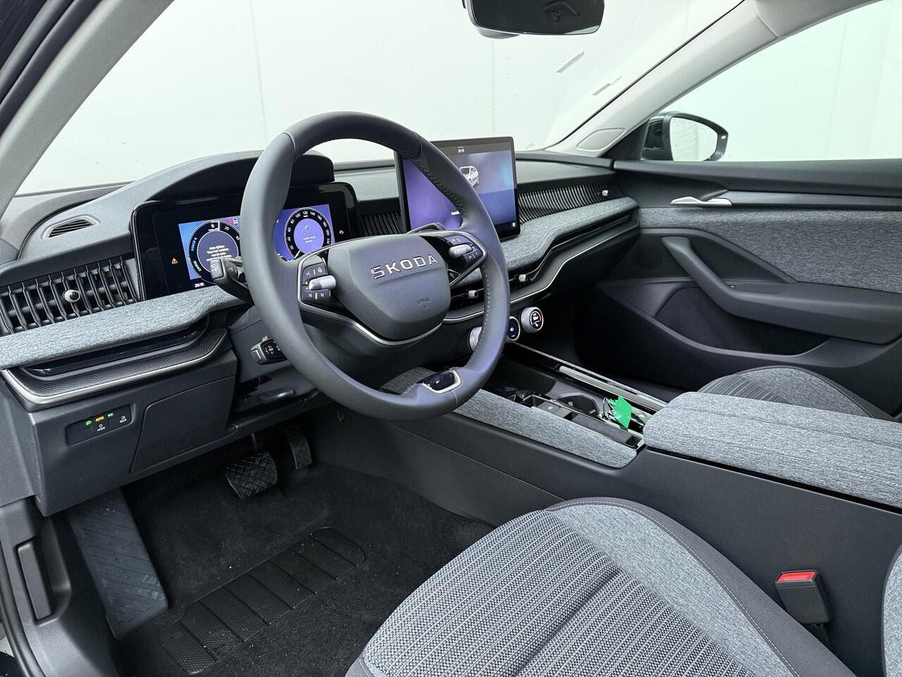 Skoda SUPERB Combi Business Edition 1.5 TSI PHEV 204 PK DSG | Trekhaak | Winterpakket | 18" lichtmetalen velgen | Chroom pakket |