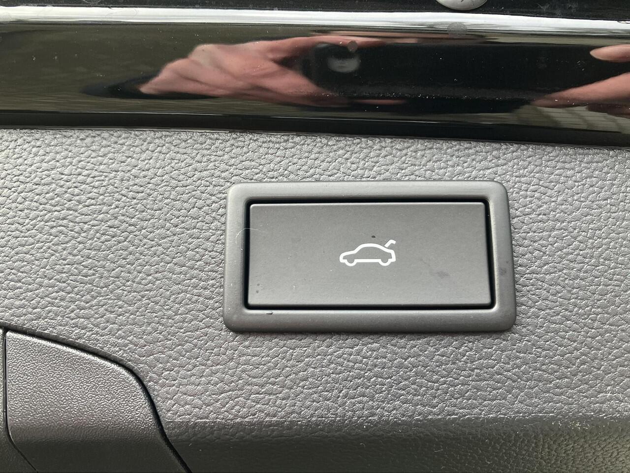 Skoda SUPERB Combi Business Edition 1.5 TSI PHEV 204 PK DSG | Trekhaak | Winterpakket | 18" lichtmetalen velgen | Chroom pakket |