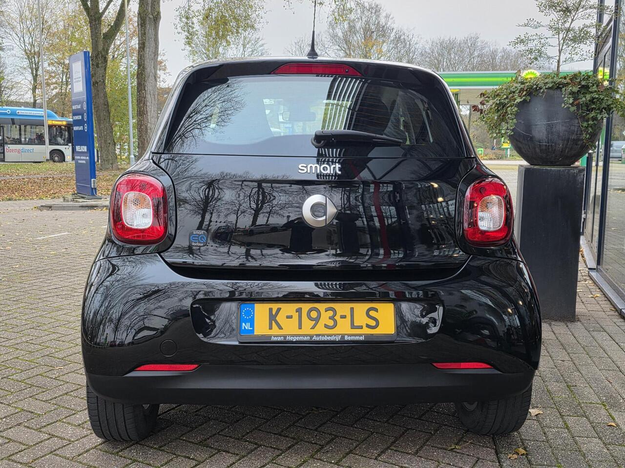 Smart EQ FORFOUR Comfort 18 kWh | Climate Control | Licht metalen velgen | Electr. ramen