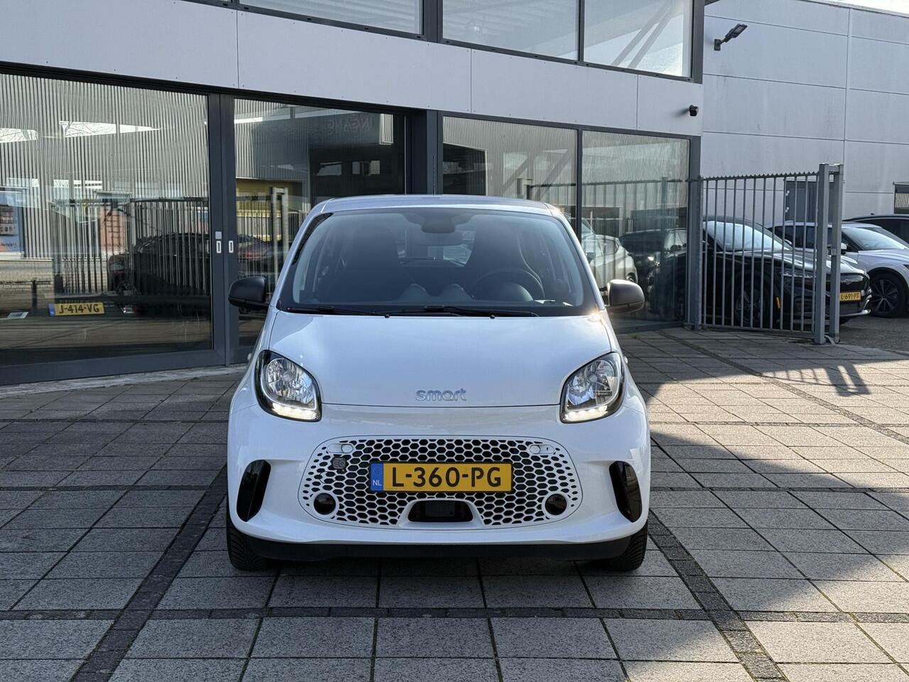 Smart EQ FORFOUR Aut. Edition ECC | 89% SOH | LMV | Leder |