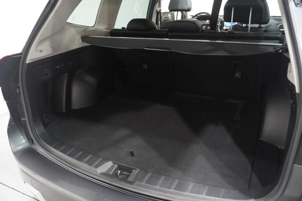 Subaru FORESTER 2.0i e-BOXER First Edition Leder Apple Carplay Schuifdak Camera Trekhaak NAP