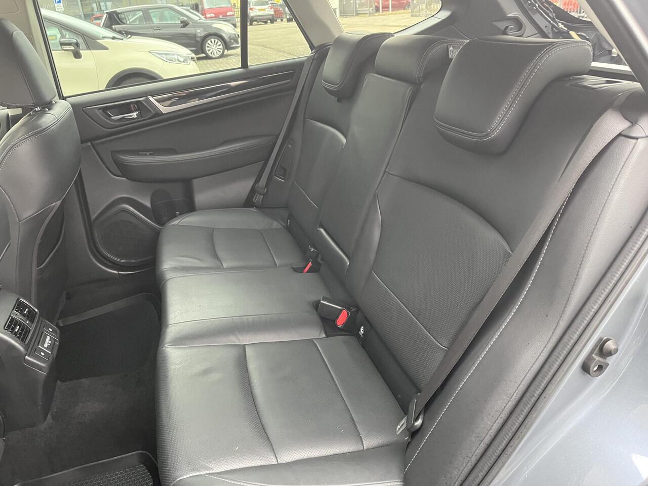 Subaru OUTBACK 2.5i Premium | Apple Carplay & Android Auto | Climate Control | Lederen Bekleding | Trekhaak