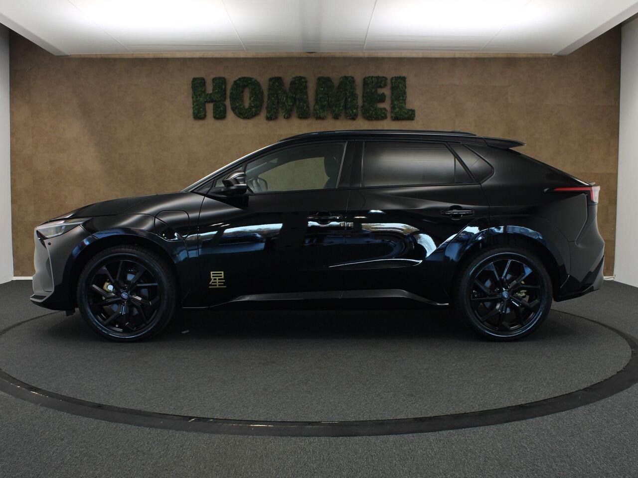 Subaru SOLTERRA 71 kWh AWD SOH 99,8% !! - ORIGINEEL NEDERLANDSE AUTO - LEDEREN BEKLEDING - PARKEERSENSOREN VOOR/ ACHTER - 20 INCH LICHT METALEN VELGEN MET GOOD YEAR BANDEN - 360 GRADEN CAMERA - ELEKTRISCHE STOELVERSTELLING BESTUURDER - ELEKTRISCHE ACHTERKLEP - 2 LAADKAB