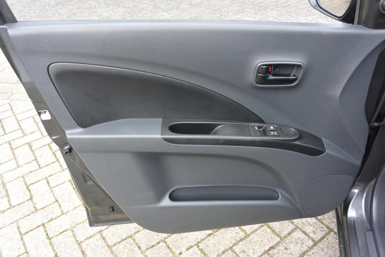Suzuki CELERIO 1.0 Comfort 5-deurs Airco / Stootlijstset
