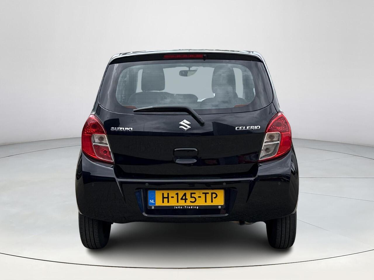 Suzuki CELERIO 1.0 Comfort **NAVIGATIE/ PARKEERSENSOREN VOOR EN ACHTER/ AIRCO/ GARANTIE**