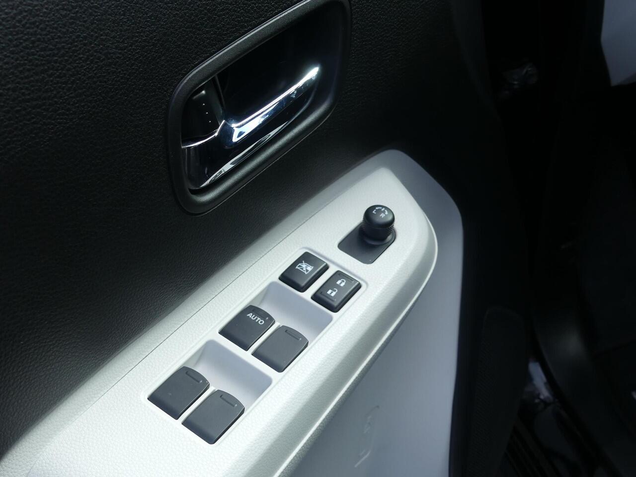 Suzuki IGNIS 1.2 Stijl Smart Hybrid Vol. dealer o.h., Cruise Control, Climate Control, Camera, Apple Carpl/Andr Auto, Style uitvoering