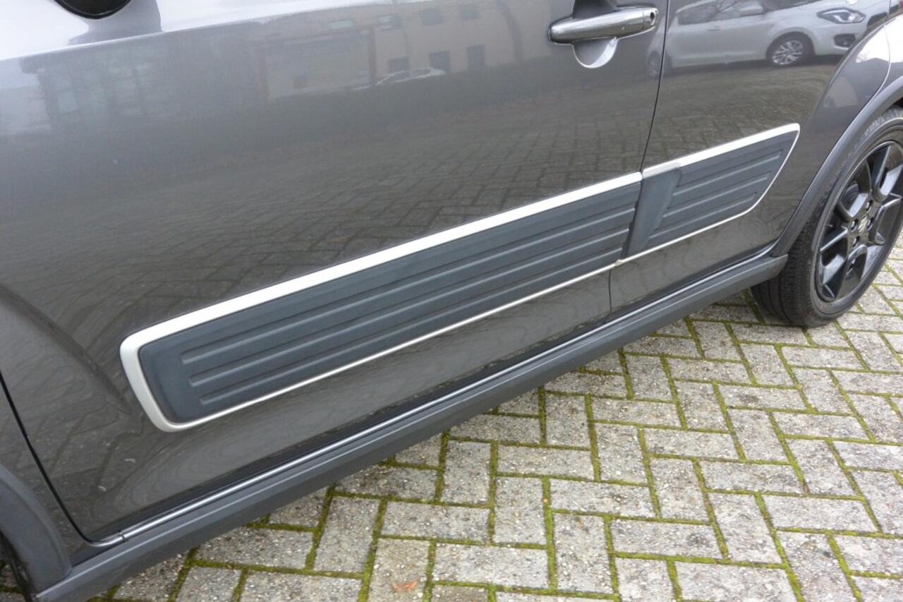 Suzuki IGNIS 1.2 Select Smart Hybrid 5-deurs Navigatie / Camera