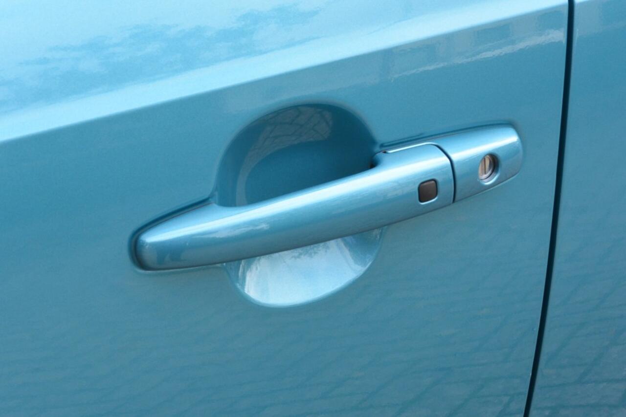 Suzuki IGNIS 1.2 Style Smart Hybrid Cruise control/Spoiler