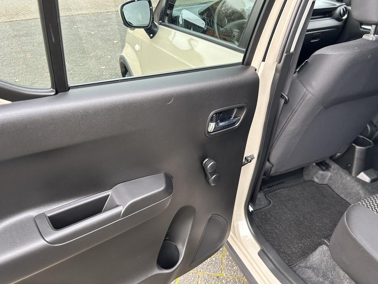 Suzuki IGNIS 1.2 Smart Hybrid Select