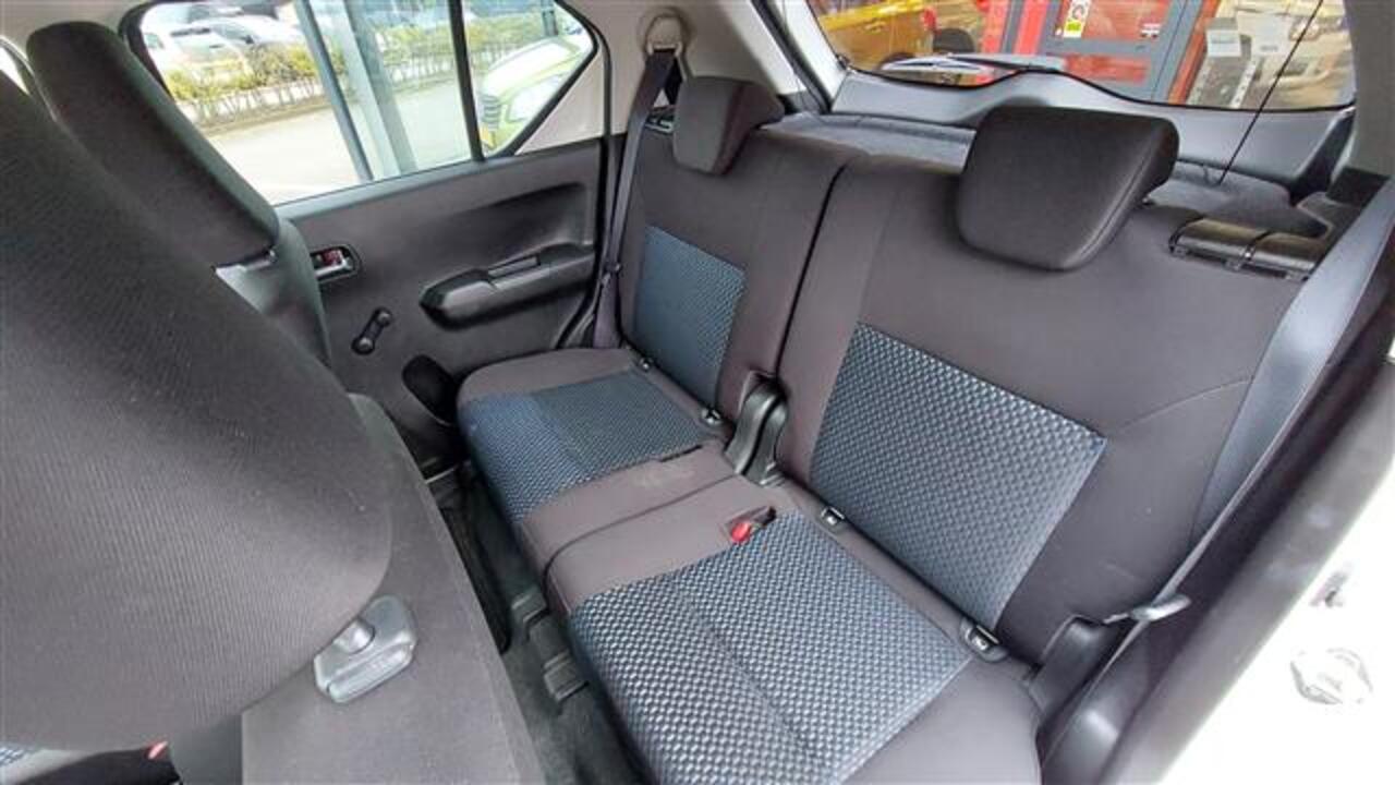 Suzuki IGNIS 1.2 SELECT SMART HYBRID