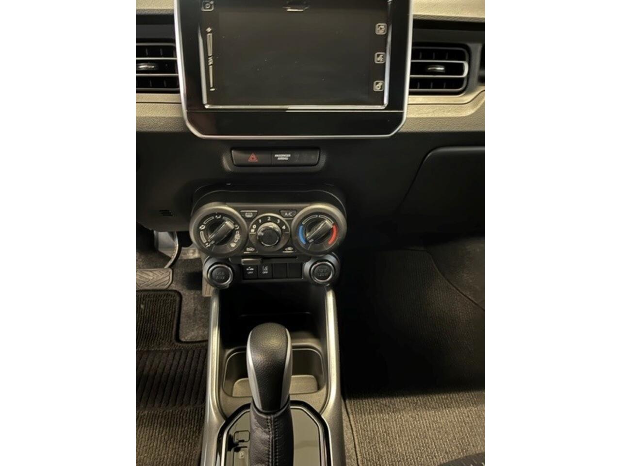 Suzuki IGNIS 1.2 Smart Hybrid Select automaat ( zeer weinig kilometers )