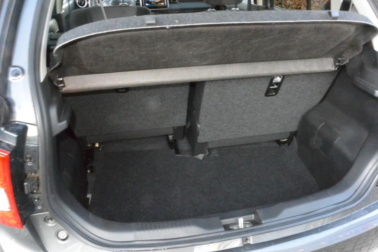 Suzuki IGNIS 1.2 Select AUTOMAAT Smart Hybrid - All season banden