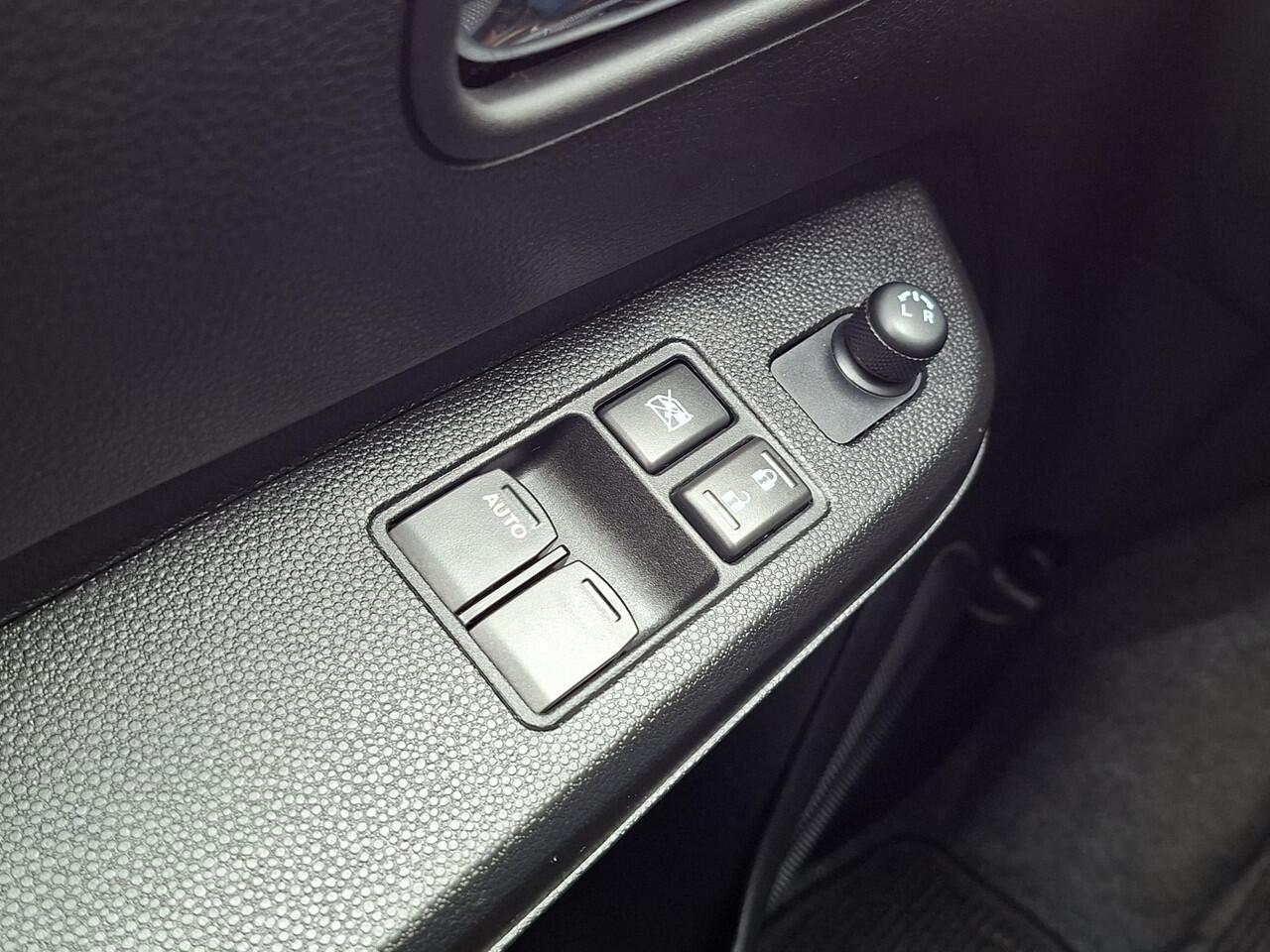 Suzuki IGNIS 1.2 Smart Hybrid Select