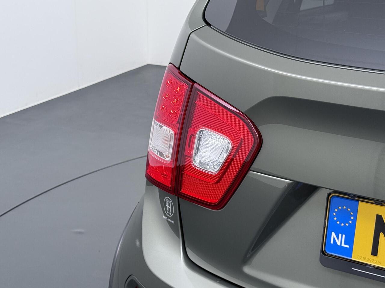 Suzuki IGNIS 1.2 Smart Hybrid Allgrip Style 4WD | 4x4 | Trekhaak | Camera | Stoelverwarming |