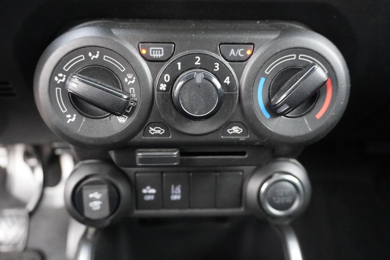 Suzuki IGNIS 1.2 Smart Hybrid Select | Spoiler | Navigatie