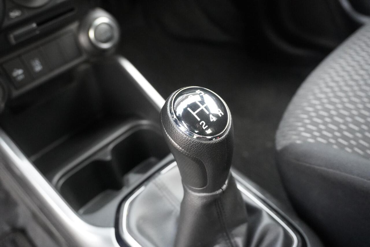 Suzuki IGNIS 1.2 Smart Hybrid Select | Spoiler | Navigatie