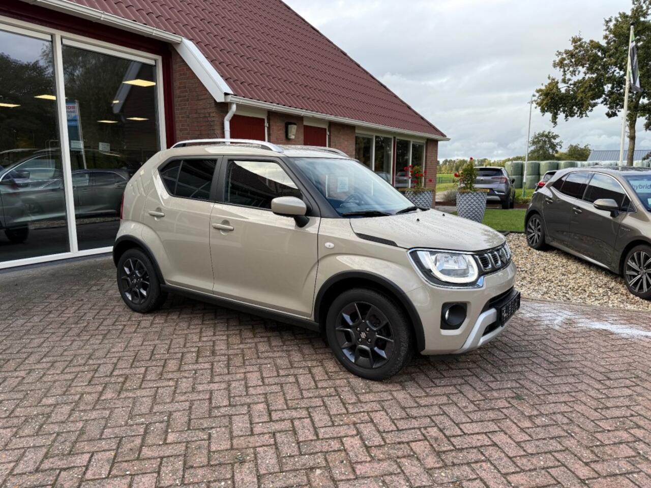 Suzuki IGNIS 1.2 SMART HYBRID SELECT AUTOMAAT! HOGE INSTAP en HOGE ZIT