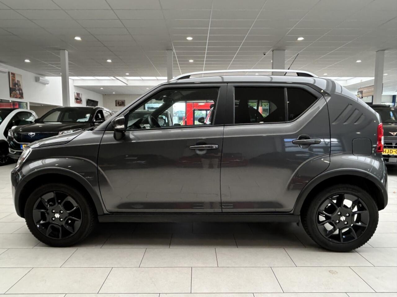 Suzuki IGNIS 1.2 Smart Hybride Style [ CRUISE I NAVI I CLIMMA I CAMERA ]