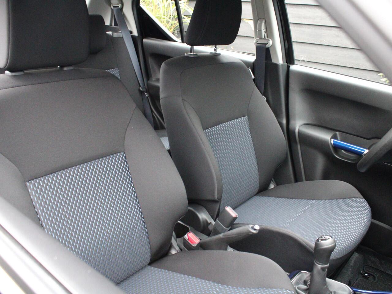 Suzuki IGNIS Comfort 1.2 Smart Hybrid 83PK 6 Jaar Garantie, Bluetooth, DAB Radio, CD-Speler, Airco, Automatische Dimlichten