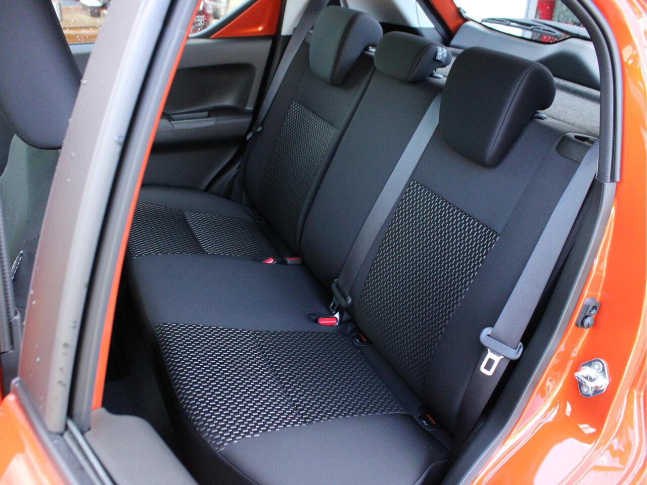 Suzuki IGNIS 1.2 Smart Hybrid Comfort Lichtmetalen Velgen, Bluetooth, Radio-CD Speler, Airco